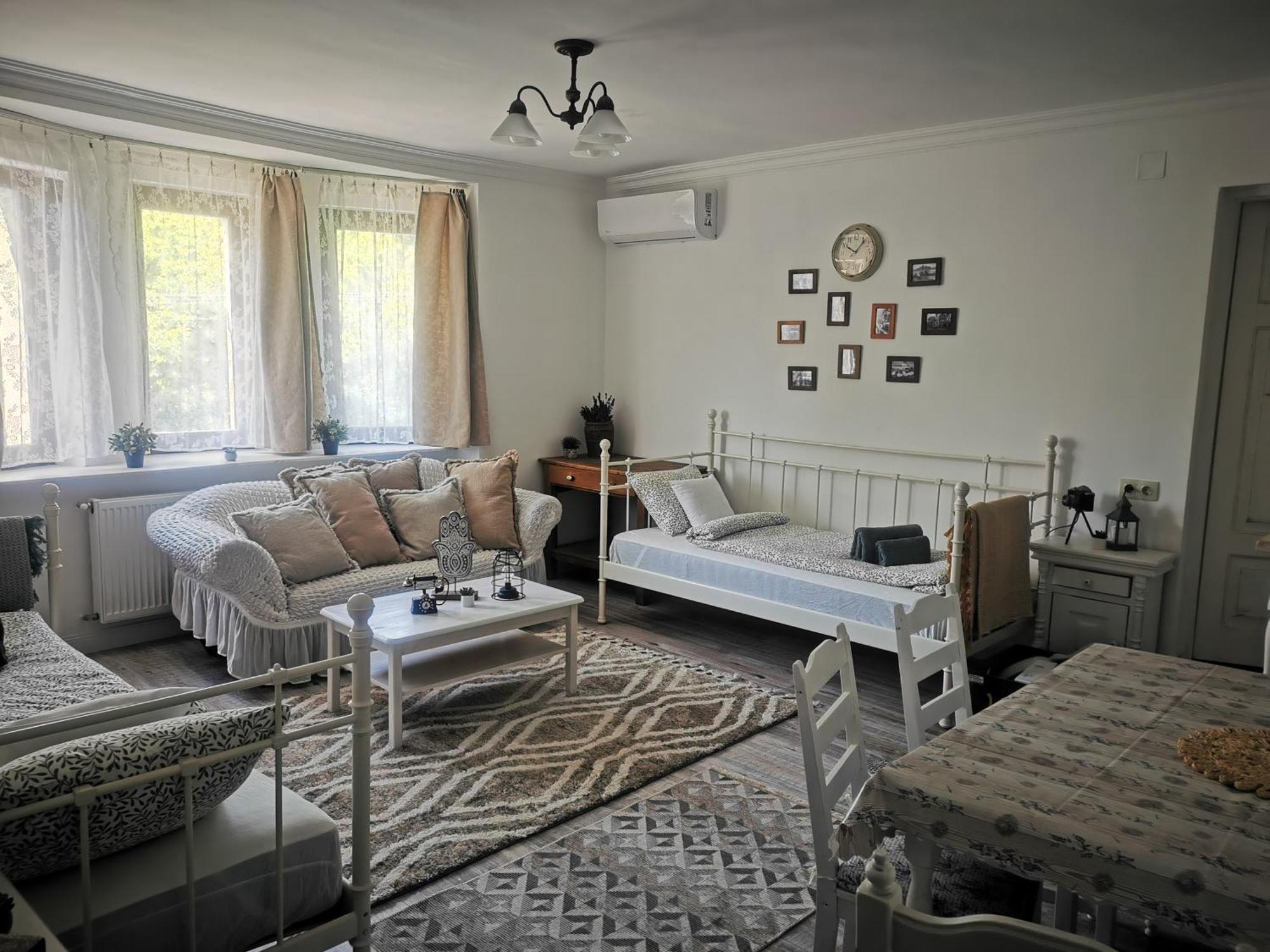 Kuria Apartman Budapest With Free Parking Exterior photo