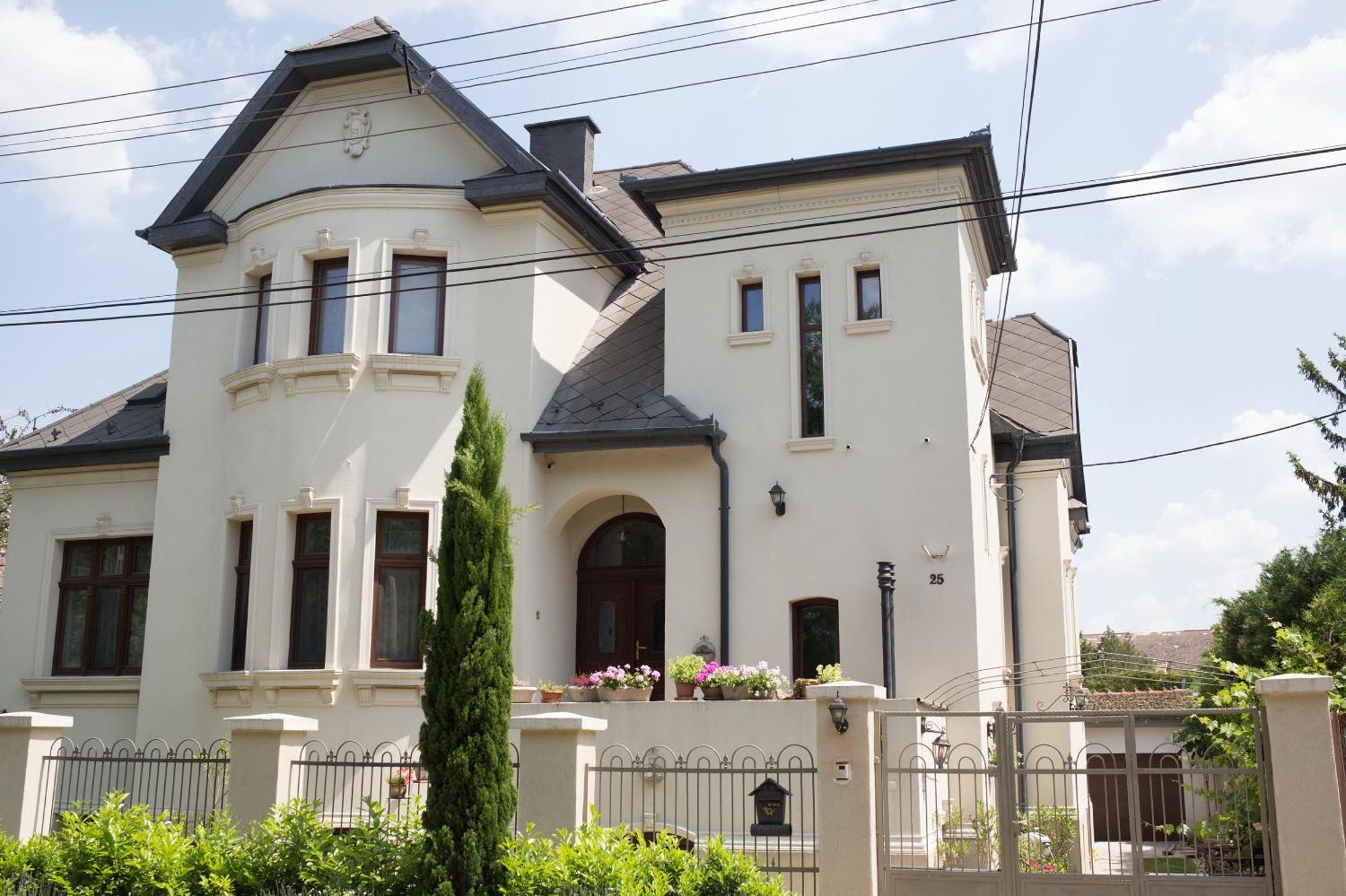 Kuria Apartman Budapest With Free Parking Exterior photo