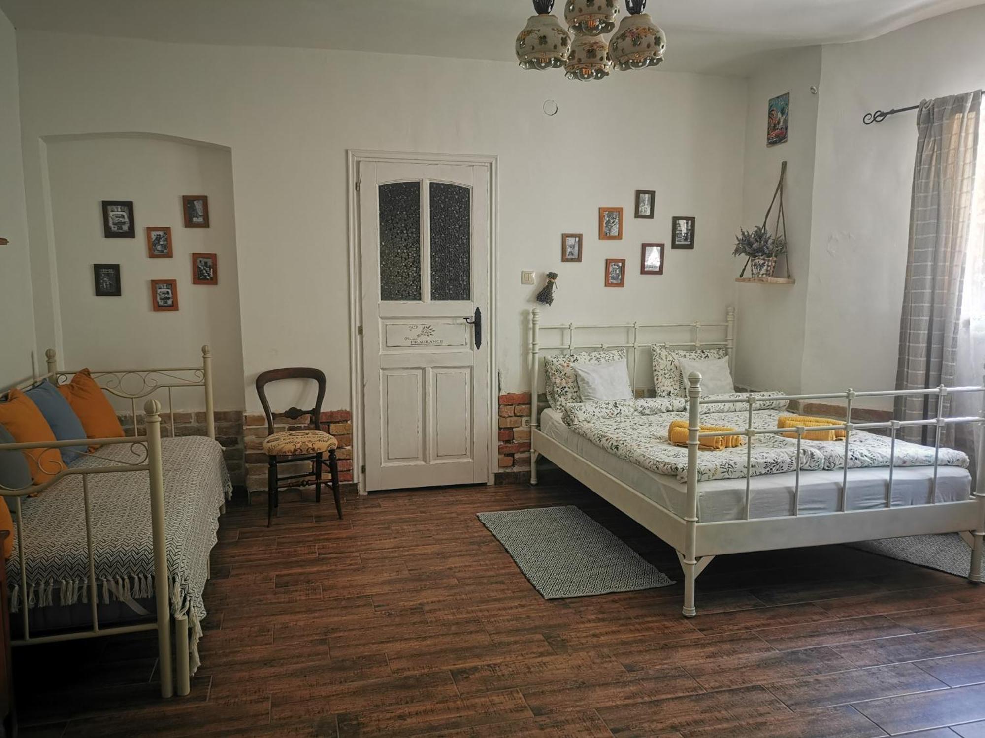 Kuria Apartman Budapest With Free Parking Exterior photo