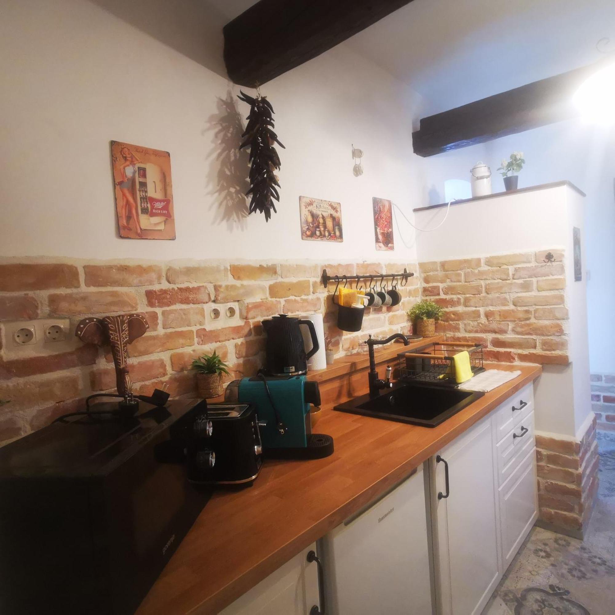 Kuria Apartman Budapest With Free Parking Exterior photo